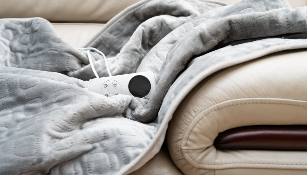 caro-energia,-boom-di-coperte-elettriche-per-l’inverno:-quanto-costano