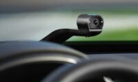 la-nuova-videocamera-per-auto-di-ring-porta-la-tua-sicurezza-in-viaggio