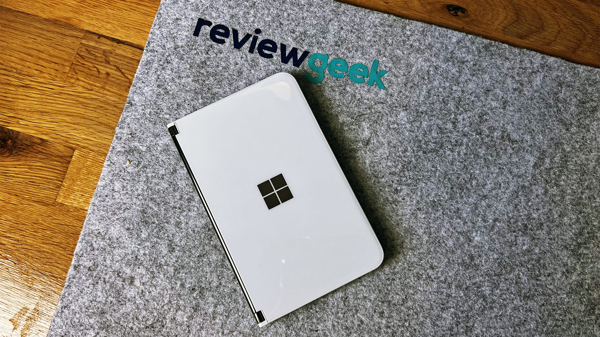 surface-duo-3-di-microsoft-potrebbe-abbandonare-il-design-a-doppio-schermo