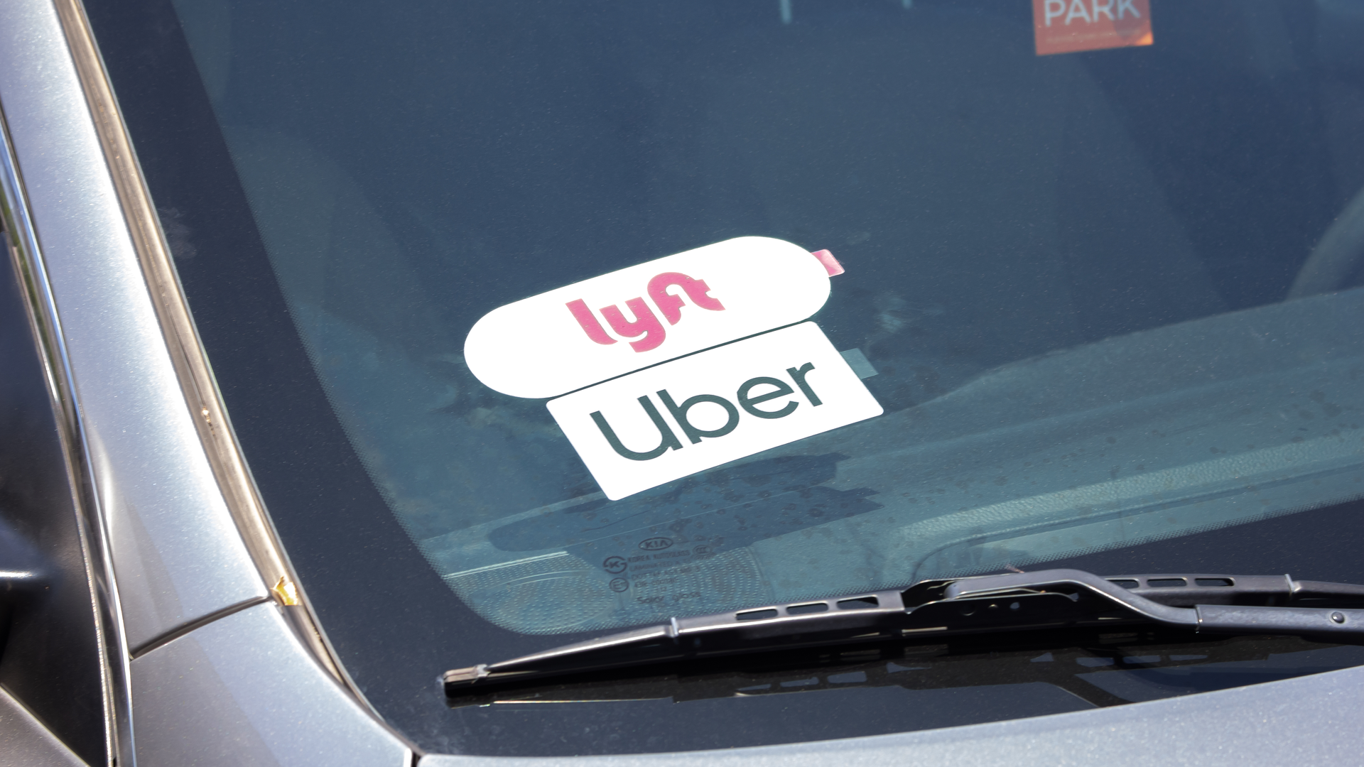 lyft-inizia-ad-addebitare-i-passeggeri-in-ritardo-per-il-ritiro