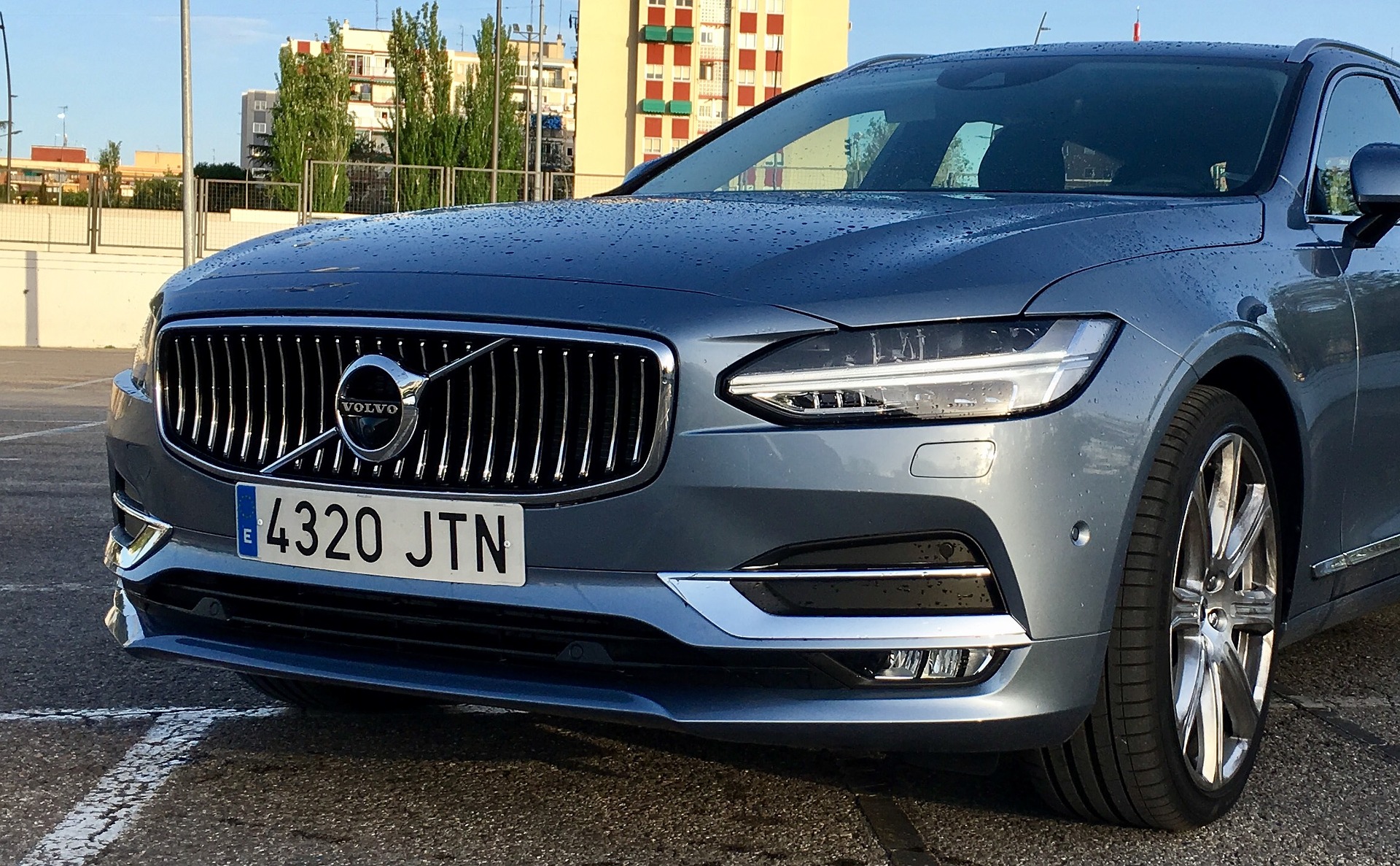 richiamo-di-massa-per-volvo:-interessate-oltre-100.000-auto