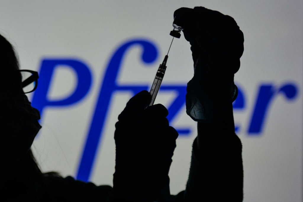 pfizer:-utili-e-fatturato-iv-trim-meglio-stime,-ma-con-meno-vendite-vaccini-anti-covid-fine-tempi-d’oro