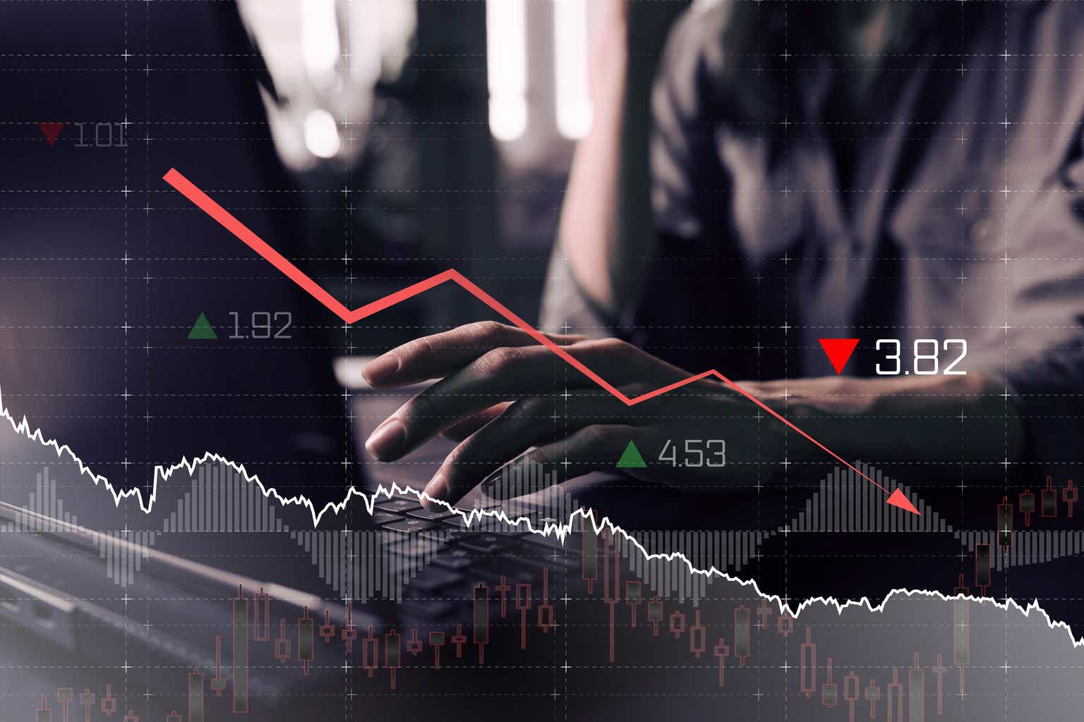 la-casa-bianca,-la-fed,-l'inflazione-e-il-flusso-di-fondi-per-febbraio-2023