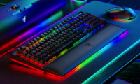 la-tastiera-blackwidow-v4-pro-di-razer-e-un-centro-di-comando-per-il-tuo-pc