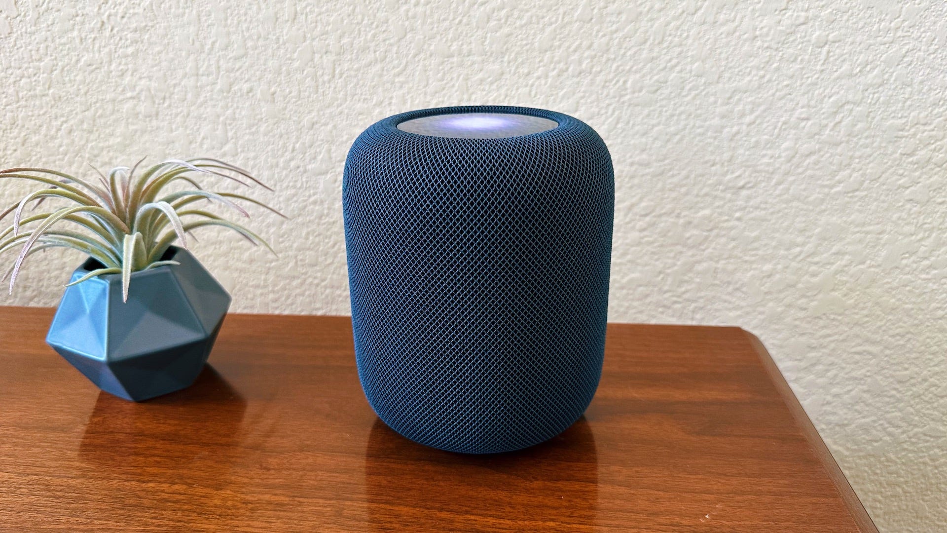 il-prossimo-homepod-potrebbe-rivaleggiare-con-l'echo-show-di-amazon