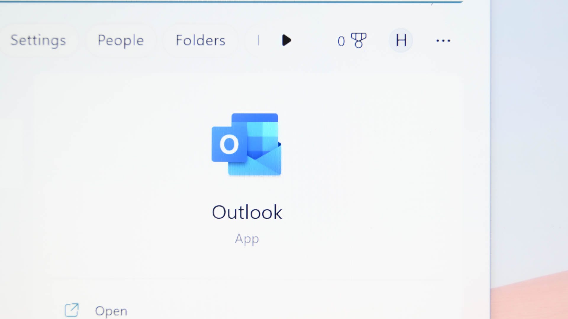 gli-utenti-windows-devono-aggiornare-immediatamente-outlook