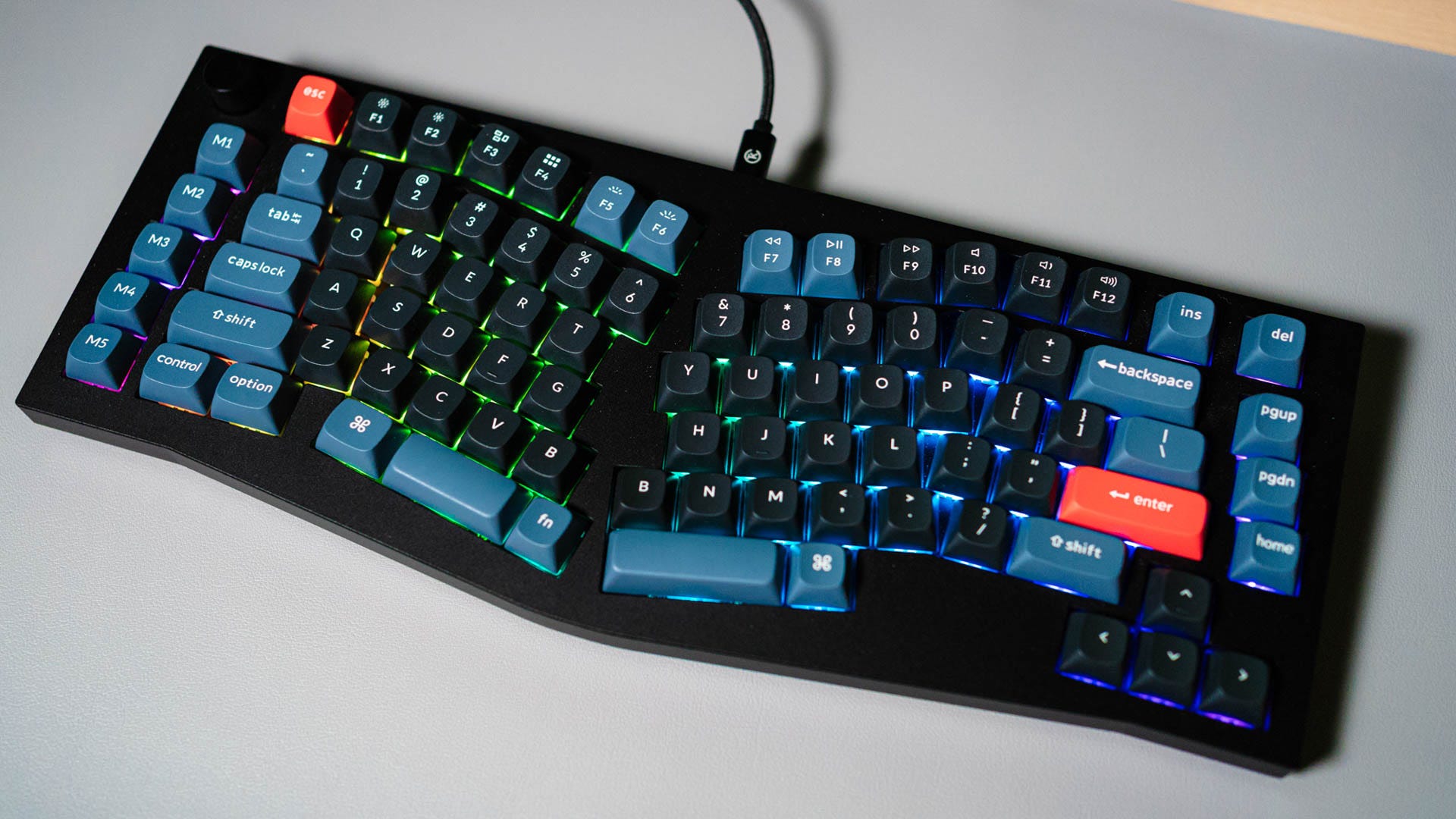 giveaway:-vinci-una-tastiera-meccanica-keychron-q10-(alice-layout).