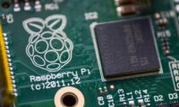 raspberry-pi-debutta-con-un-editor-di-codice-per-i-giovani