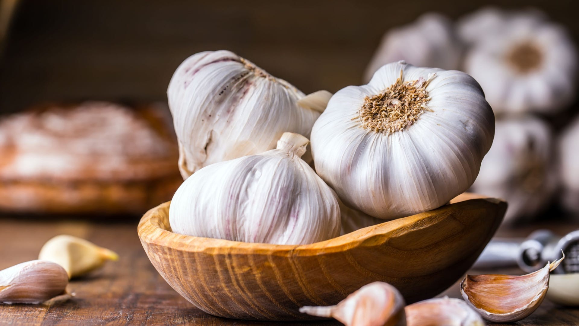 mangiare-aglio-aiuta-a-tenere-lontane-le-zanzare