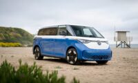 l'autobus-elettrico-di-vw-e-diretto-negli-stati-uniti-con-tre-file-di-posti-a-sedere