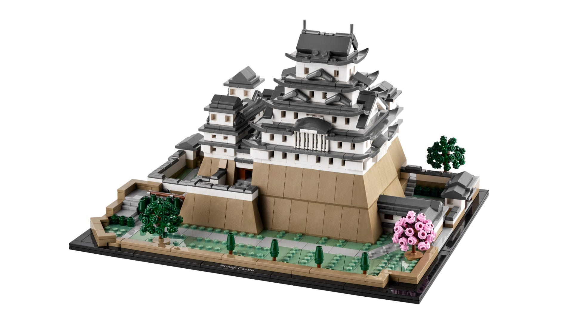 il-castello-di-himeji-in-giappone-si-unisce-alla-lineup-di-lego-architecture