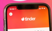 l'ultimo-abbonamento-di-tinder-potrebbe-costarti-l'enorme-cifra-di-$-500-al-mese,-ecco-perche