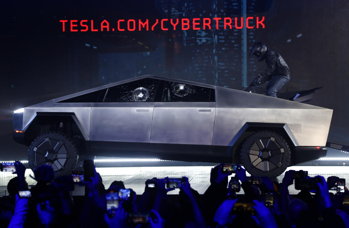 tesla-iniziera-le-consegne-di-cybertruck-il-30-novembre