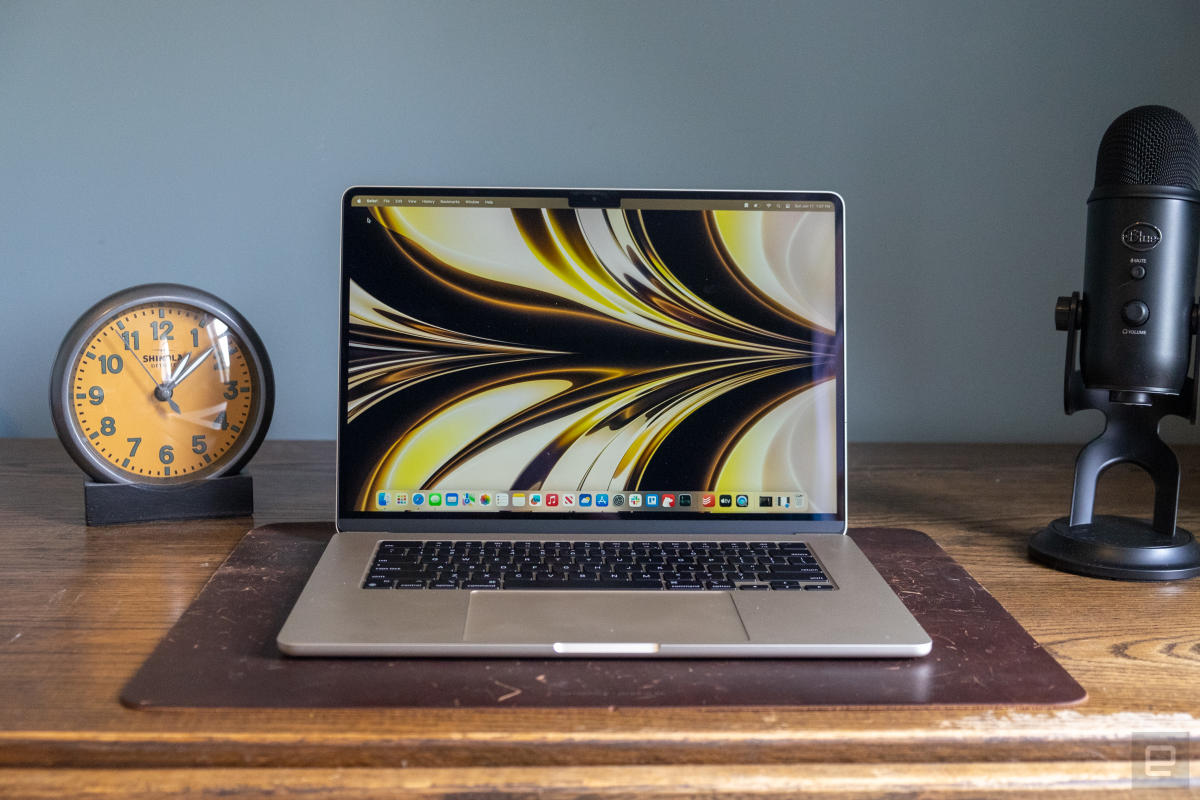 il-macbook-air-m2-da-15-pollici-di-apple-ha-uno-sconto-di-$-250-in-questo-momento