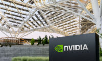 nvidia-potrebbe-presto-annunciare-nuovi-chip-ai-per-la-cina-per-aggirare-le-restrizioni-sulle-esportazioni-statunitensi