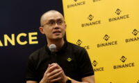 il-fondatore-di-binance-changpeng-zhao-si-dimette-dalla-carica-di-ceo-e-si-dichiarera-colpevole-delle-accuse-federali