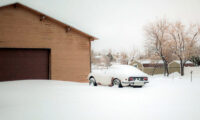 Garage con neve